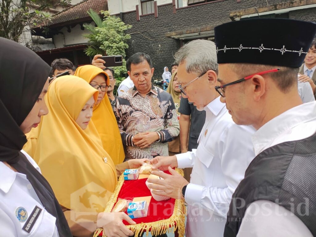 Menteri Zulhas pastikan gizi menu kering terpenuhi