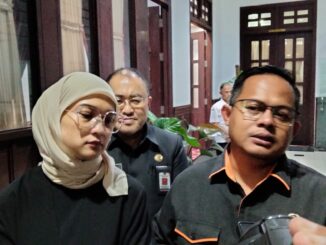 Wakil Ketua II DPRD Kota Malang, Trio Agus Purwono (kanan) bersama Ketua DPRD, Amithya Ratnanggani Sirraduhita pada suatu acara beberapa waktu lalu.