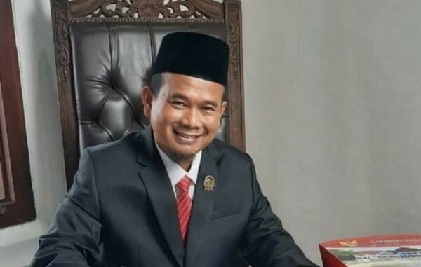 Anggota Komisi A DPRD Kota Malang, H. Rokhmad, S.sos, mengkritik keras kejadian belatung di Piring MBG, Selasa (3/3/2026).