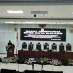 Wali Kota Wahyu Hidayat menyampaikan LKPJ Tahun Anggaran 2025 dalam rapat paripurna DPRD Kota Malang, Senin (9/3/2026).