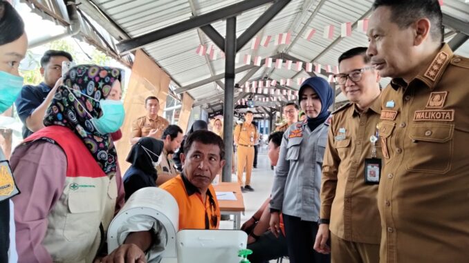 Jaminan Keselamatan Mudik, Pemkot dan Polresta Malang Kota Periksa Kesehatan Sopir Bus, Selasa (10/3/2026).