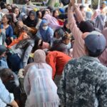 Pasar Murah Kedungkandang Berubah Ricuh, Pagar Roboh Warga Serbu Sembako, Selasa (10/3/2026).