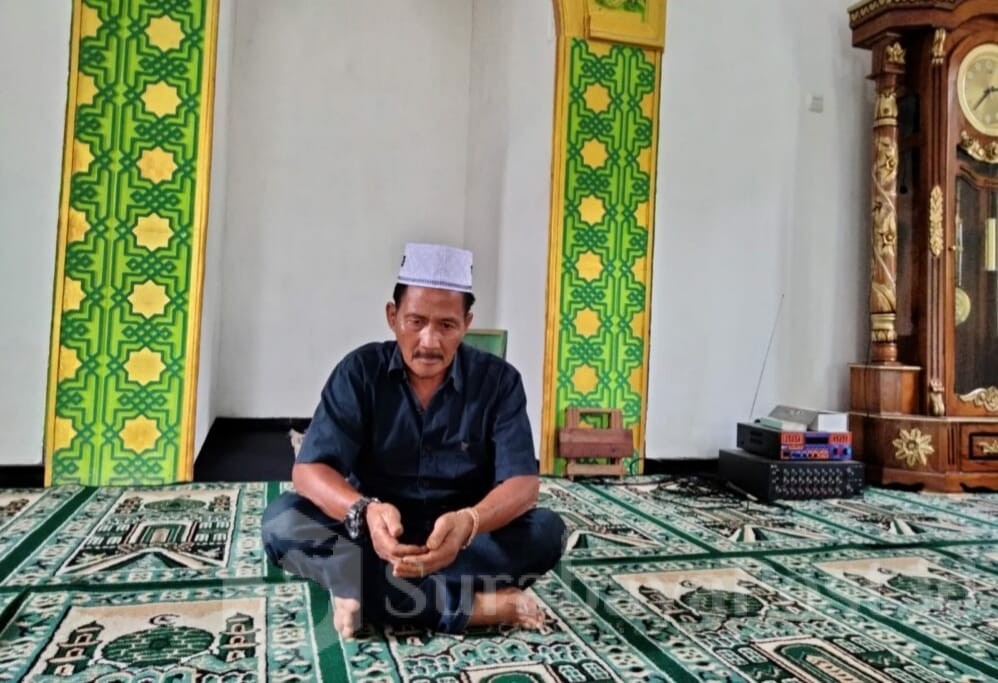 H. Muhamad Ikhsan atau lebih dikenal dengan sebutan Abah Ikhsan