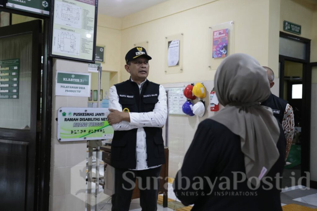 Wali Kota Wahyu Iskandar saat meninjau MPP Merdeka. (ist).