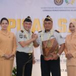 SALAM KOMANDO: Kalapas Christo Toar dalam komandan dengan Teguh Pamuji dalam q ada pisah sambut, Jumat 17 April 2026. (Sumber L'SIMA).