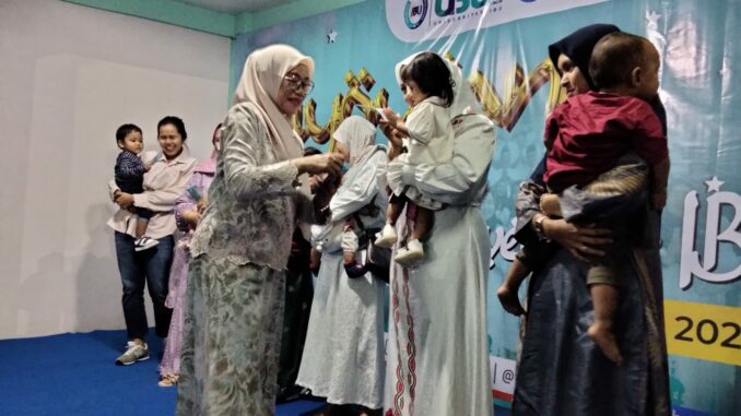 UIBU Bagi Angpao Lebaran, Riyoyoan Pererat Silaturahmi Keluarga Besar, Selasa 31 Maret 2026 malam.