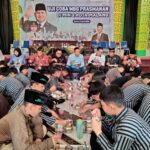 Suryadi, Ketua Fraksi Golkar DPRD Kota Malang, saat menghadiri uji coba program MBG dengan skema prasmanan bersama Wali Kota Wahyu Hidayat di MIN 2, Kamis (2/4/2026).