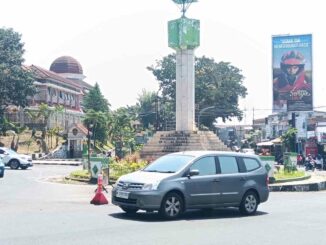 Komisi C Temukan Reklame Rokok Langgar Aturan Saat Sidak, Senin, 20 April 2026. (ist).