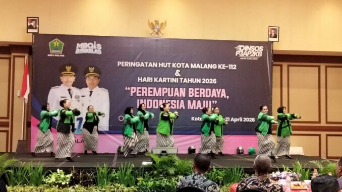 TARI TA BOLA BALE & BANTENGAN HELM: Gaspol Ojol Meriahkan Hari Kartini Pemkot Malang, Selasa (21/4/2026).