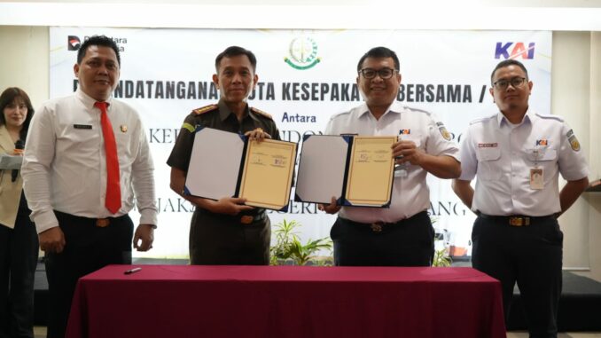 KAI Daop 8 & Kejari Kota Malang Teken MoU, Perkuat Pertahanan Hukum Aset BUMN, Rabu 29 April 2026. (Sumber Kejari).