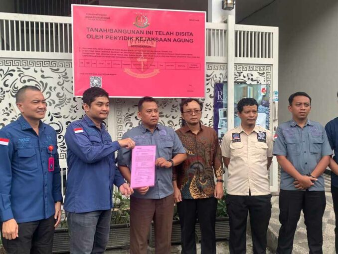 Kejagung dan Kejari Kota Malang Sita Aset Rumah Terkait Korupsi Ekspor CPO 2022-2024, Kamis 30 April 2026. (Sumber Kejari).