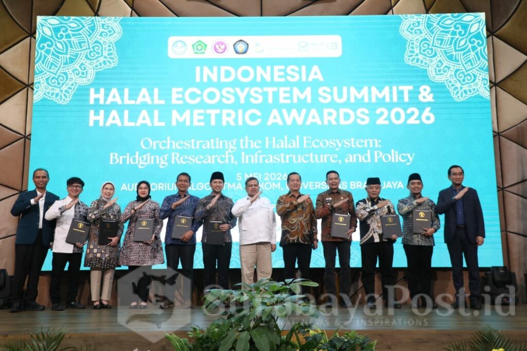 Pose bersama