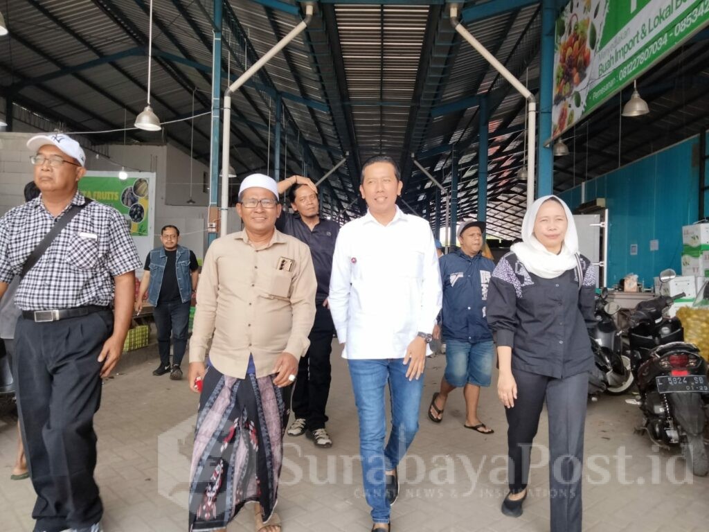 Komisi C DPRD Kota Malang saat meninjau/Sidak Pasar Gadang, Kamis (7/5/2026).