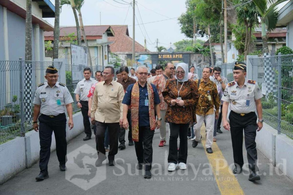 Sekretaris Jenderal Kementerian Ketenagakerjaan RI, Chris Kuntadi, saat meninjau Lapas Kelas I Malang, Kamis (07/05/2026).