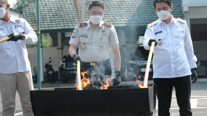 Kalapas Kelas 1 Malang Hadiri Pemusnahan Barang Bukti, Perkuat Sinergi Berantas Narkotika, Rabu 20 Mei 2026. (Sumber L'SIMA).