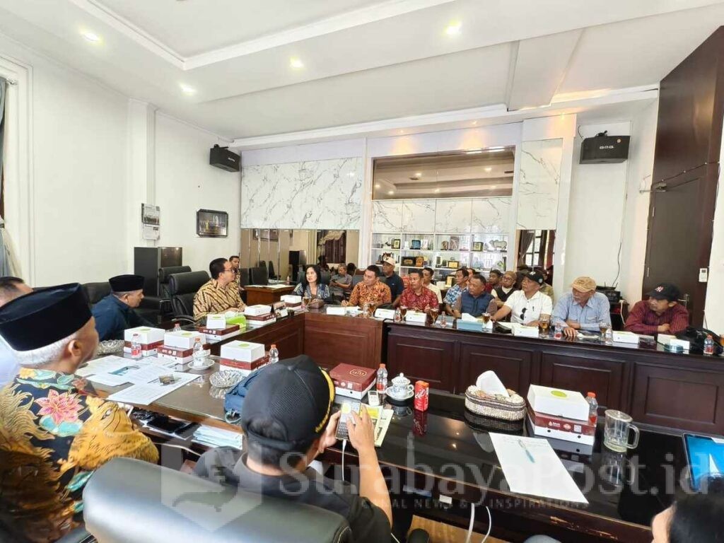 Perwakilan pedagang pasar gadang mengadu ke Komisi B karena merasa terabaikan dalam proses pendistribusian bedak.