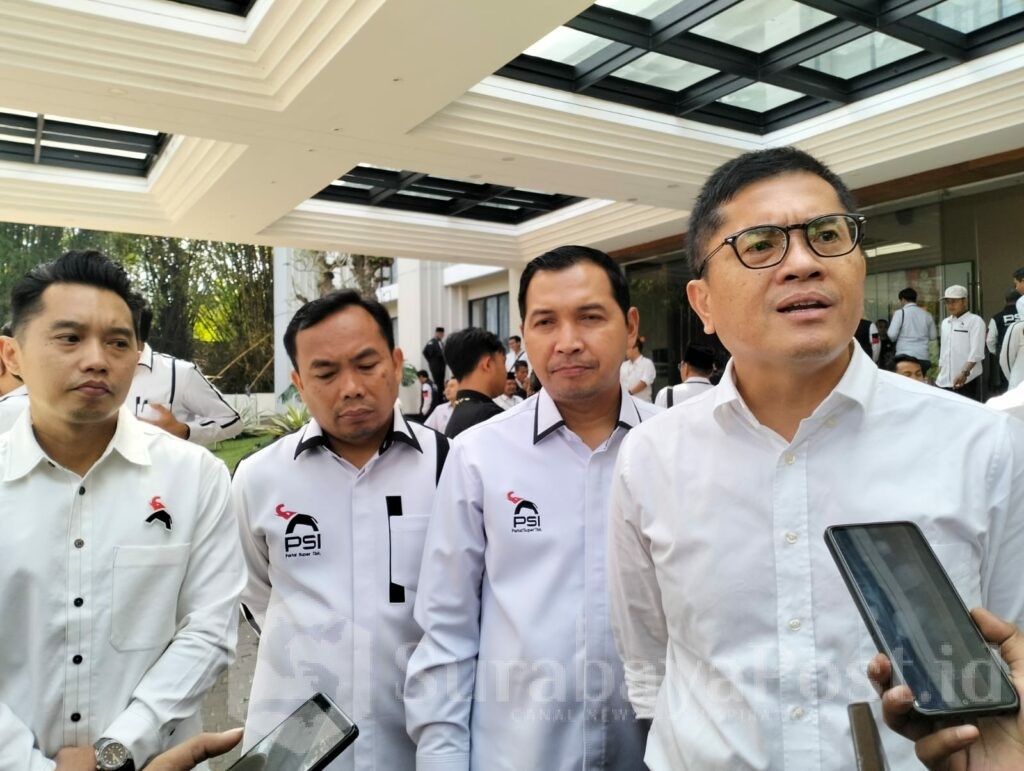 Wakil Ketua Umum DPP PSI Andy Budiman memberikan keterangan kepada wartawan