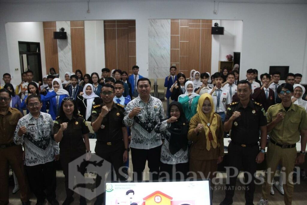 Kejari Kota Malang Edukasi 50 Siswa SMA/SMK, Kenalkan Dunia Hukum Sejak Dini, Senin 25 Mei 2026. (Dok. Kejari).