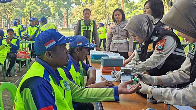 Gandeng 110 Supeltas, Polresta Malang Kota Gelar Apel dan Cek Kesehatan Gratis
