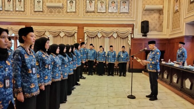 Lantik 50 PNS Baru, Wali Kota Malang Wahyu Hidayat: Ini Amanah Pengabdian, Bukan Sekadar Status, Selasa (9/6/2026).