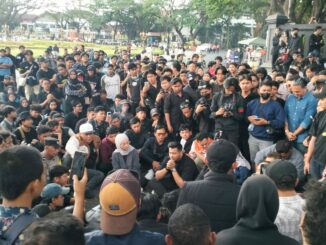 Pimpinan DPRD Kota Malang Temui Massa Aksi, Tampung 9 Tuntutan Evaluasi MBG, Rabu (17/6/2026).