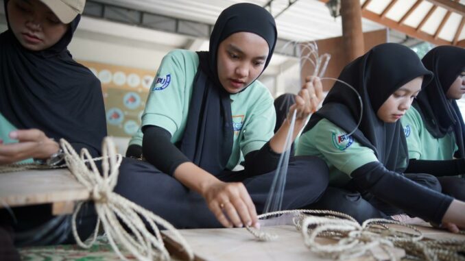 Parkerif Berdampak: UIBU Perkuat Kolaborasi Desa Wisata dan Kembangkan Kewirausahaan Kreatif di Yogyakarta. (Sumber Humas UIBU).