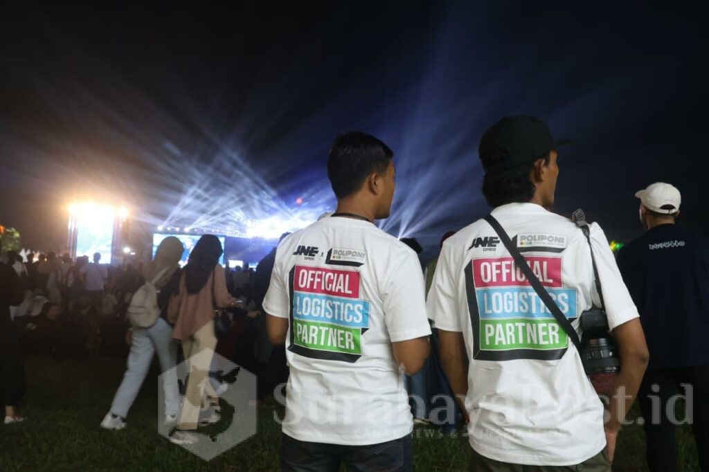 JNE Jadi Official Logistics Partner POLIPONI "Si Paling Konser" di Lapangan Rampal Malang