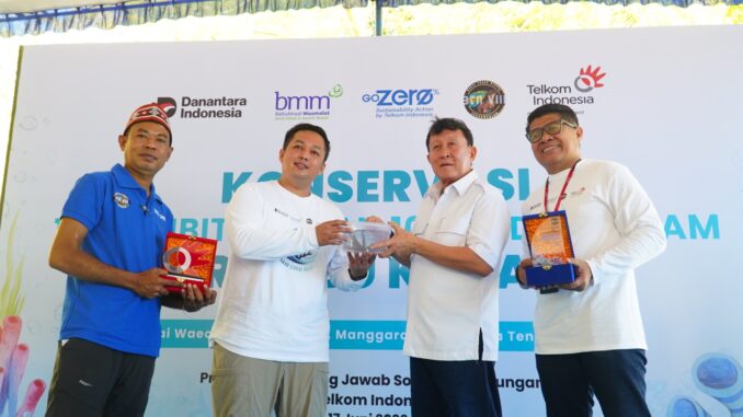 BMM RO Jatim Bersama Telkom Rehabilitasi 1500 Bibit Terumbu Karang di Labuan Bajo. (ist).