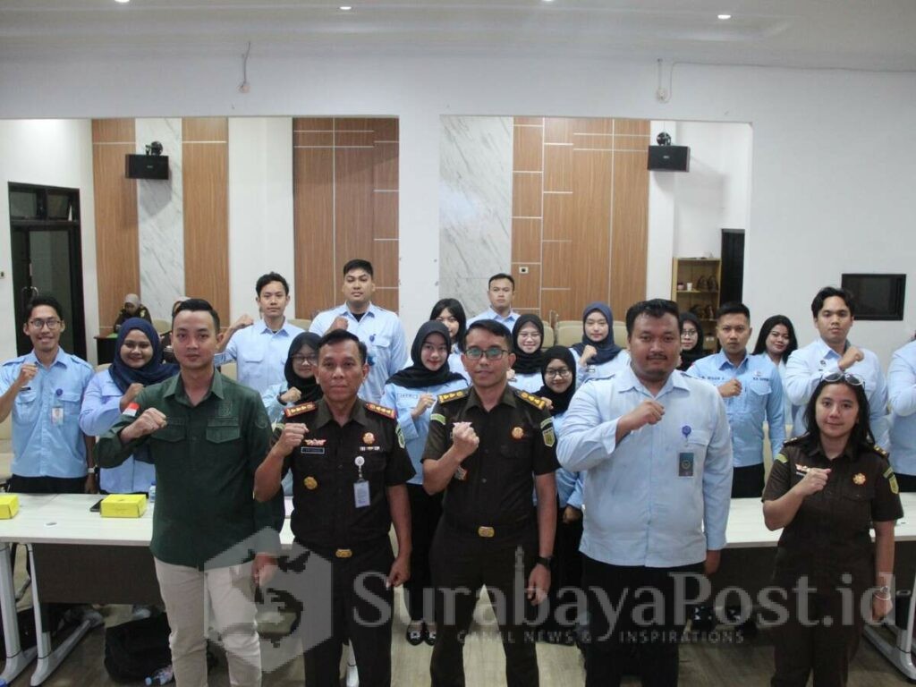 Pose bersama