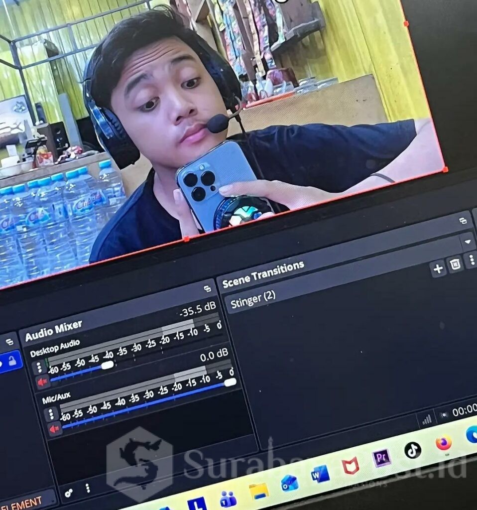 @vansszz99: Live Mobile Legends Langsung dari Meja Warkop.