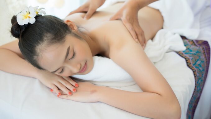 Panduan Melepas Penat Setelah Seharian Bekerja: Solusi Self-Care Terbaik di Surabaya