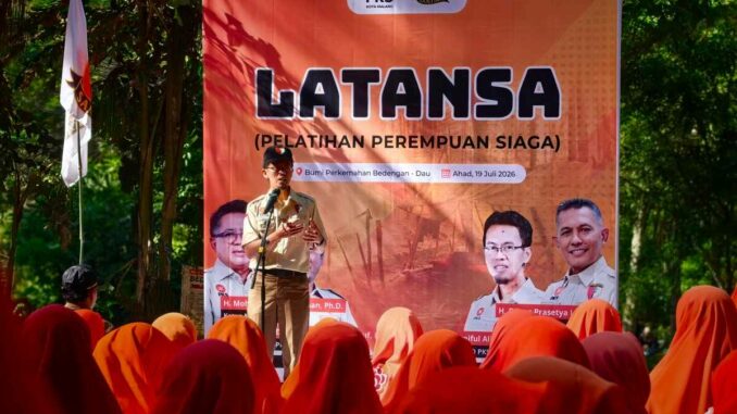 Ketua DPD PKS Kota Malang, M. Syaiful Ali Fatah, membuka acara sekaligus memberikan arahan membakar semangat kepada ratusan peserta.
