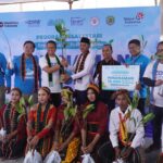 Kolaborasi BMM dan PT Telkom Tanam 10.000 Bibit Mangrove di Labuan Bajo. (ist).