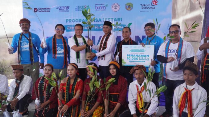 Kolaborasi BMM dan PT Telkom Tanam 10.000 Bibit Mangrove di Labuan Bajo. (ist).