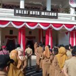 Wali Kota Wahyu Hidayat saat memberikan amanat pada apel pagi ASN di Halaman Balai Kota Malang, Senin 3 Agustus 2026. (Sumber Prokompim).