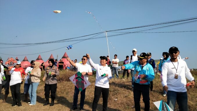 MSSF 2026 Resmi Ditutup, Wawali Ali Muthohirin Dorong Skala Festival Layang-Layang Diperbesar, Minggu (9/8/2026).