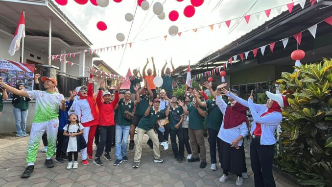 Anggota DPRD Kota Malang Ikut Senam Bareng Warga, Apresiasi Semangat Gotong Royong di Tunjungsekar. (ist).