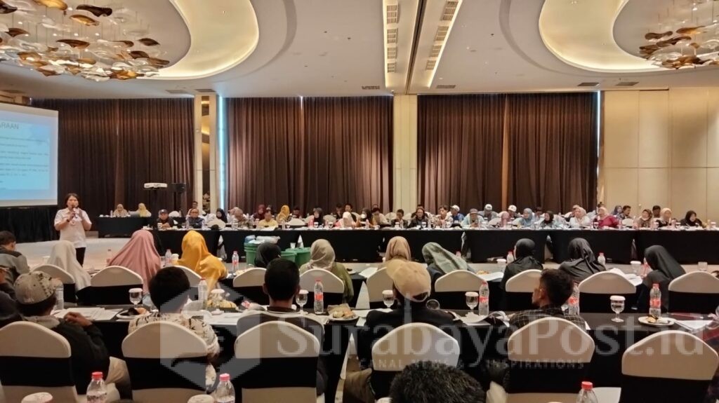 Sebagai narasumber dihadirkan Mohammad Anas Setiawan, S.Pi, Penyuluh Perikanan Kementerian Kelautan dan Perikanan, dan Fransisca Novi C., S.Pi dari UPT Pelatihan Perikanan Dinas Kelautan dan Perikanan Provinsi Jawa Timur.