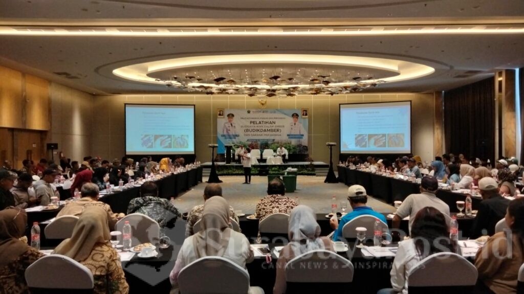 Sebagai narasumber dihadirkan Mohammad Anas Setiawan, S.Pi, Penyuluh Perikanan Kementerian Kelautan dan Perikanan, dan Fransisca Novi C., S.Pi dari UPT Pelatihan Perikanan Dinas Kelautan dan Perikanan Provinsi Jawa Timur.
