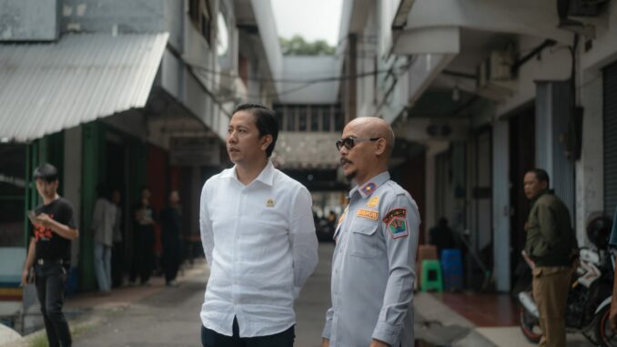 Ketua Komisi C, Muhammad Anas Muttaqin bersama Kadishub Kota Malang, Widjaja Saleh Putra pada suatu kegiatan beberapa waktu lalu. (istimewa).