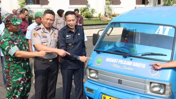 Kapolresta Malang Kota Apresiasi 73 Angkot Gratis: Tekan Kecelakaan Pelajar. (ist).