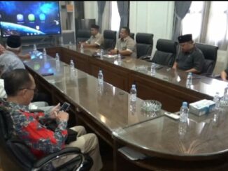 DPRD Kota Malang menerima audiensi puluhan warga RW 12 Perumahan Griya Santa, Senin (31/8/2026).