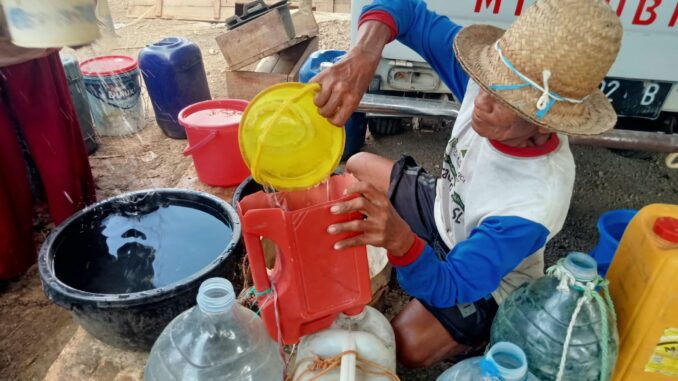 4.000 Liter Air Bersih, Tumbuhkan Harapan Warga Dusun Pekowan Ditengah Kekeringan. (istimewa).
