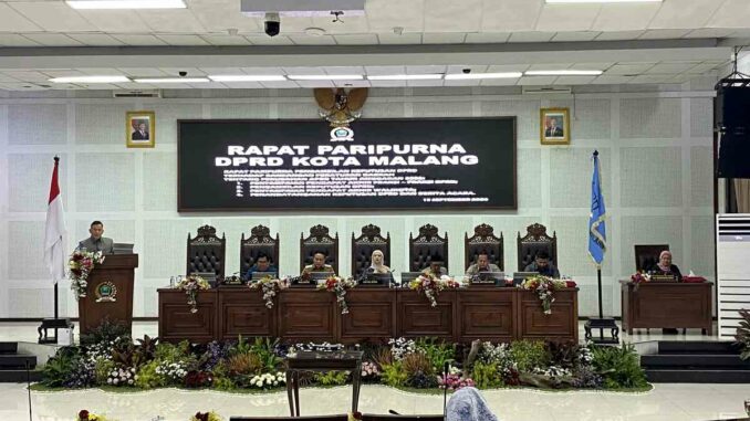 Rapat Paripurna Pengambilan Keputusan DPRD Kota Malang terhadap Rancangan Ranperda tentang Perubahan APBD Tahun Anggaran 2026, Selasa (15/9/2026),