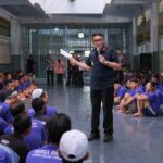 Buka Ruang Aspirasi untuk Peningkatan Pelayanan, Kalapas Malang Bagikan Kuesioner kepada Warga Binaan. (Sumber L'SIMA).