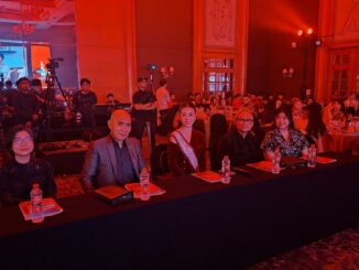 Advokat Surjono Malang (dia dari kiri) Jadi Juri Satu-Satunya di Grand Final Miss Tionghoa Indonesia 2026, Minggu 4 Oktober 2026. (istimewa).