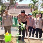Dorong Penghijauan Berkelanjutan, Green Policing Polresta Malang Kota Menyasar Polsek Jajaran, Jumat (16/10/2026).