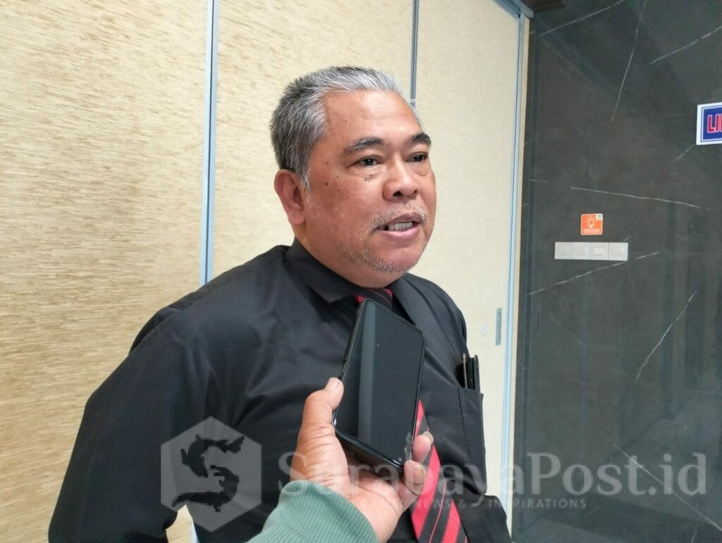 Dekan FH UMM, Prof. Dr. Tongat, S.H., M.Hum memberikan keterangan kepada wartawan.