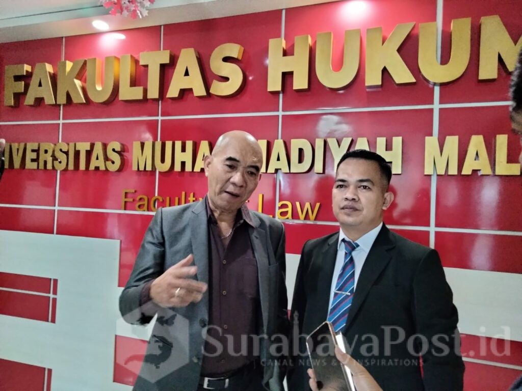Pendiri Kantor Advokat Surjo & Partner, H. Surjono, S.H., M.H memberikan keterangan kepada wartawan.