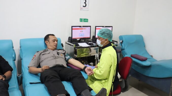 Setetes Darah Sejuta Harapan, Polresta Malang Kota Gelar Donor Darah di HUT Humas Polri ke-75. (ist).